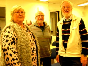Ylva Amberntsson, ordförande DIS-Väst Hans-Erik Englund, ordförande Släktdata Jonny Holm, DIS-Väst